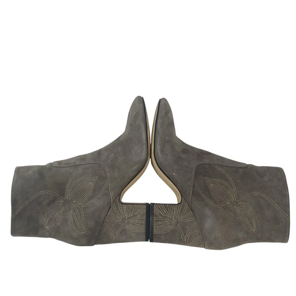 Marc Fisher Johnny Embroidered Boots 8 Gray‎ Suede Ankle Booties Floral Heel
